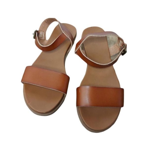 Universal Thread Shoes Universal Thread Nyla Ankle Strap Sandals